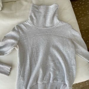 Alo Yoga Turtleneck Sweater